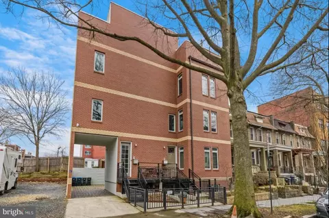 Exterior - 915 3rd St NE, Washington, DC 20002 photo 2 of 8