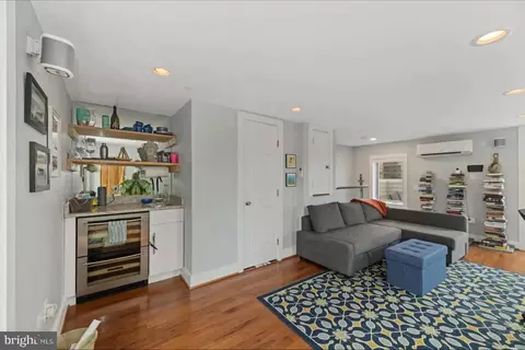 Other - 915 3rd St NE, Washington, DC 20002 photo 4 of 7