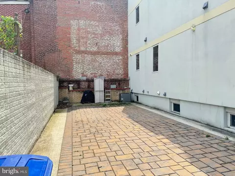 Exterior - 915 3rd St NE, Washington, DC 20002 photo 7 of 8