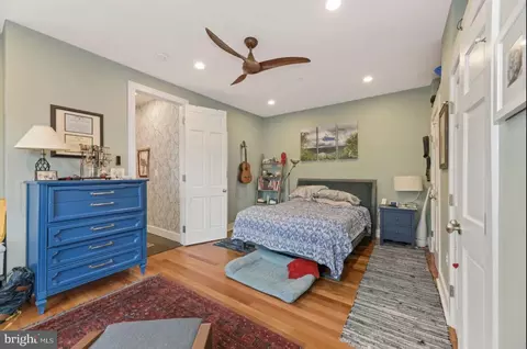Bedroom - 915 3rd St NE, Washington, DC 20002 photo 1 of 2