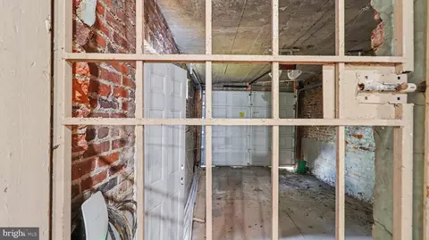 Entry Way - 1717 U St NW, Washington, DC 20009 photo 17 of 18