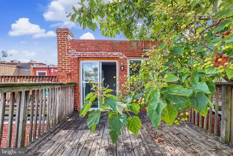 Exterior - 1717 U St NW, Washington, DC 20009 photo 4 of 5