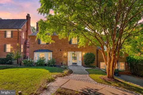 1636 Kalmia Rd NW, Washington, DC 20012
