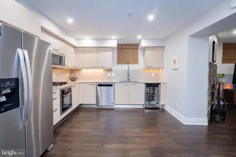 1459 Harvard St NW #1, Washington, DC 20009