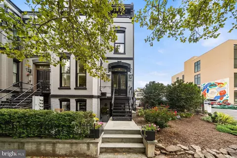 1516 Q St NW #1, Washington, DC 20009