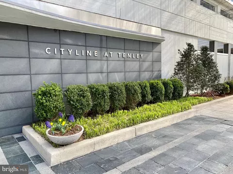 4101 Albemarle St NW #428, Washington, DC 20016