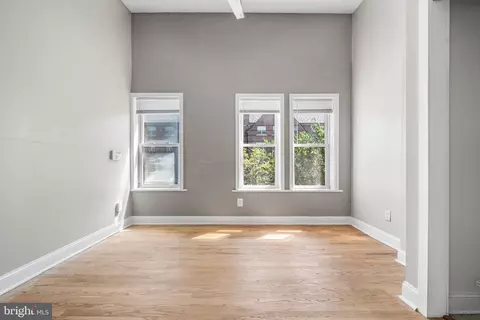 Living - 919 5th St SE, Washington, DC 20003 photo 3 of 3