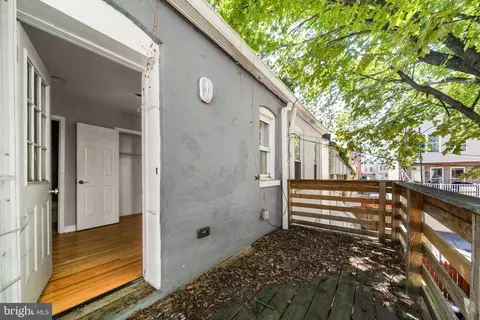 Exterior - 919 5th St SE, Washington, DC 20003 photo 4 of 4
