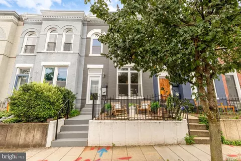 Exterior - 1317 Emerald St NE, Washington, DC 20002 photo 2 of 8