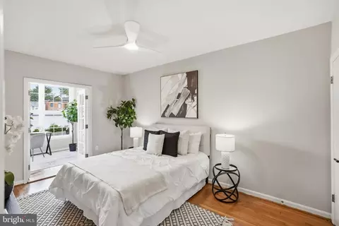 941 Randolph St NW #B, Washington, DC 20011
