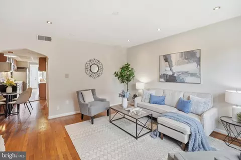 941 Randolph St NW #B, Washington, DC 20011