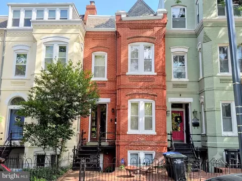 1018 F St NE, Washington, DC 20002
