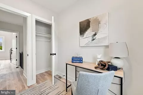Entry Way - 331 34th Pl NE, Washington, DC 20019 photo 5 of 5