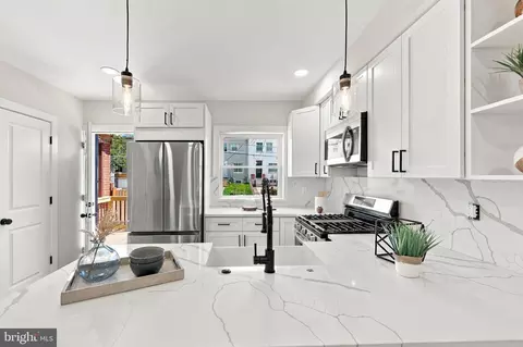 Kitchen - 331 34th Pl NE, Washington, DC 20019 photo 2 of 4