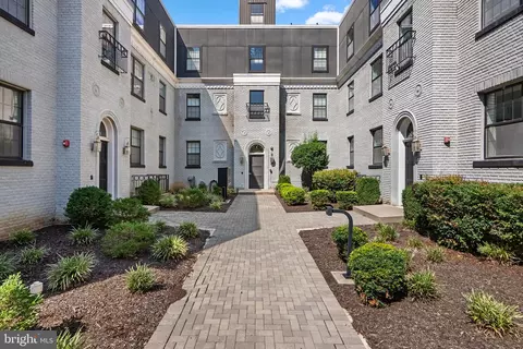Exterior - 16 17th St NE #112, Washington, DC 20002 photo 2 of 4