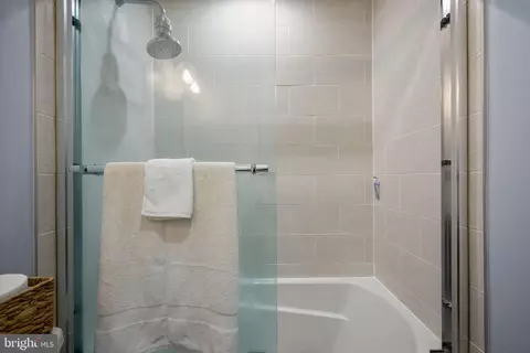 Bath - 16 17th St NE #112, Washington, DC 20002 photo 2 of 2