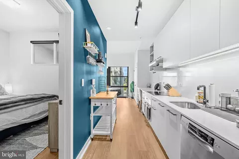 Kitchen - 1625 Eckington Pl NE #715, Washington, DC 20002 photo 4 of 5