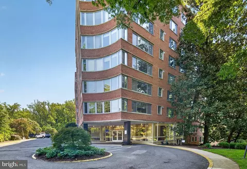 4200 Cathedral Ave NW #106, Washington, DC 20016