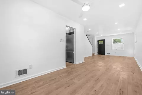 Living - 1130 46th Pl SE, Washington, DC 20019 photo 5 of 6