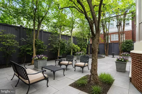 Exterior - 2303 Bancroft Pl NW, Washington, DC 20008 photo 3 of 5