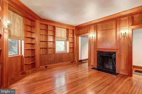 Living - 2303 Bancroft Pl NW, Washington, DC 20008 photo 8 of 12