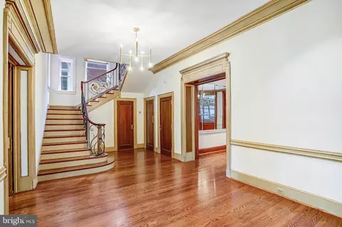 Entry Way - 2303 Bancroft Pl NW, Washington, DC 20008 photo 5 of 11