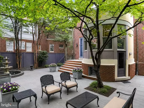 Exterior - 2303 Bancroft Pl NW, Washington, DC 20008 photo 2 of 5