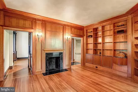 Living - 2303 Bancroft Pl NW, Washington, DC 20008 photo 7 of 12