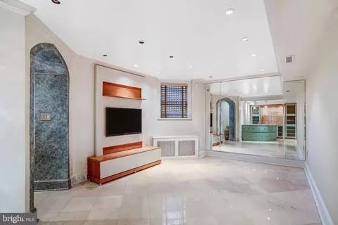 Living - 2303 Bancroft Pl NW, Washington, DC 20008 photo 11 of 12