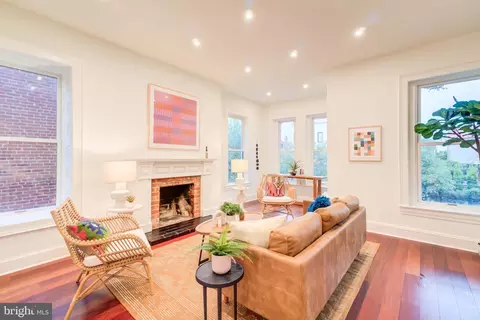 Living - 112 12th St SE, Washington, DC 20003 photo 1 of 2