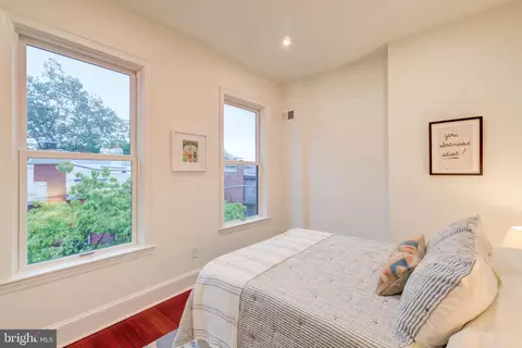 Bedroom - 112 12th St SE, Washington, DC 20003 photo 3 of 4