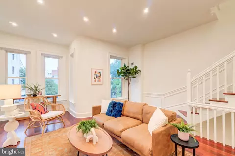 Living - 112 12th St SE, Washington, DC 20003 photo 2 of 2
