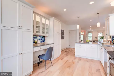 Entry Way - 621 4th St NE, Washington, DC 20002 photo 1 of 1
