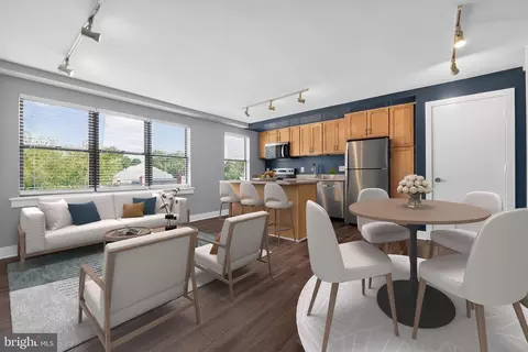 210 212 Oakwood St SE #318, Washington, DC 20032
