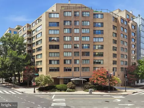 2201 L St NW #409, Washington, DC 20037