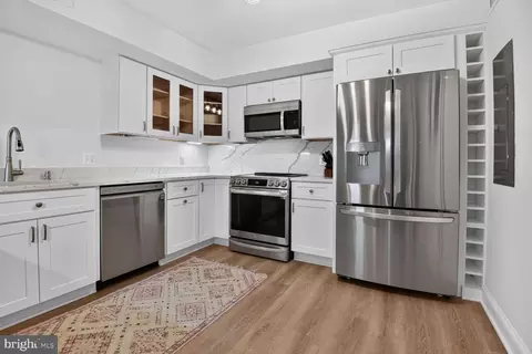 Kitchen - 1015 33rd St NW #705, Washington, DC 20007 photo 1 of 2
