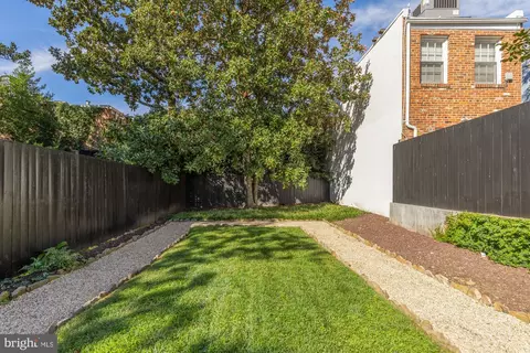 Exterior - 1510 26th St NW, Washington, DC 20007 photo 6 of 8