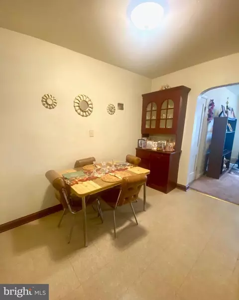 Dining - 1018 16th St NE, Washington, DC 20002 photo 1 of 1