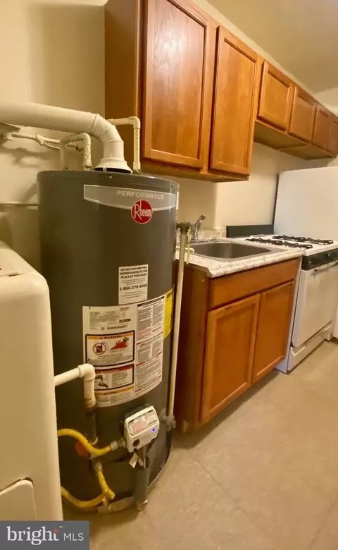 1018 16th St NE, Washington, DC 20002 photo 7