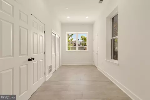 Entry Way - 1027 7th St NE, Washington, DC 20002 photo 4 of 6