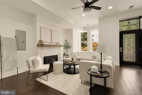 Living - 1027 7th St NE, Washington, DC 20002 photo 1 of 1