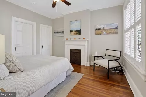 Bedroom - 304 A St SE, Washington, DC 20003 photo 6 of 7