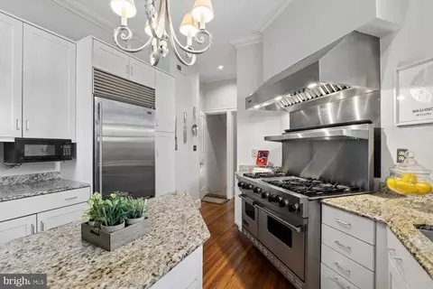 Kitchen - 304 A St SE, Washington, DC 20003 photo 2 of 3
