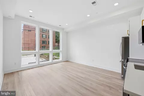 Living - 2105 M St NE #5, Washington, DC 20002 photo 2 of 3