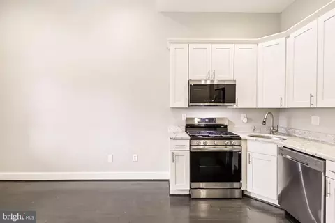 Kitchen - 426 18th NE #3, Washington, DC 20002 photo 2 of 2
