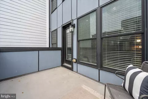 Entry Way - 1632 K St NE #3, Washington, DC 20002 photo 3 of 3