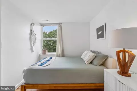 Bedroom - Undisclosed, Washington, DC 20010 photo 1 of 2