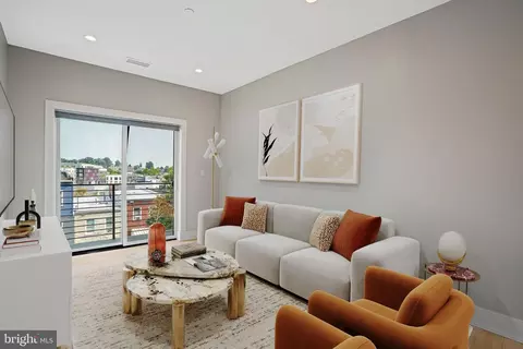 Living - 1016 17th Pl NE #305, Washington, DC 20002 photo 3 of 5