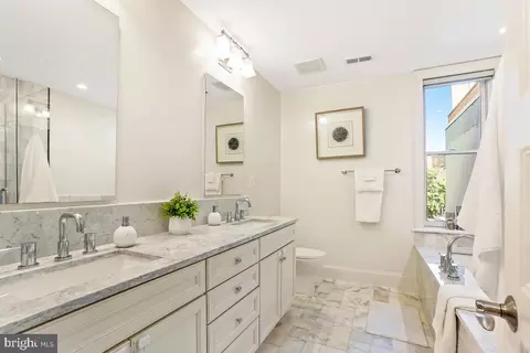 Bath - 1541 T St NW, Washington, DC 20009 photo 3 of 6