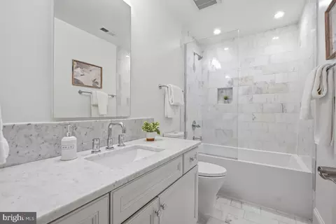 Bath - 1541 T St NW, Washington, DC 20009 photo 2 of 6